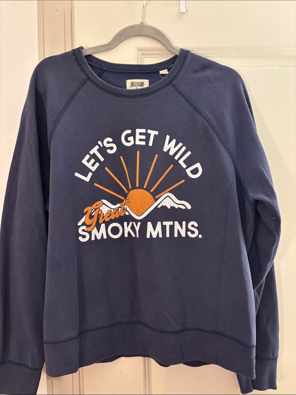 Tailgate by AE Navy 'Let's Get Wild Smoky Mtns.' Graphic Crewneck Sweatshirt